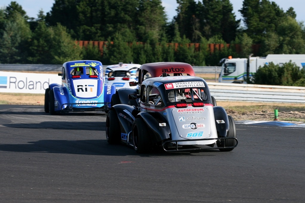Kevin kæmpede hårdt efter en skidt start i løb nummer tre.
(Foto: Motorsporten.dk)